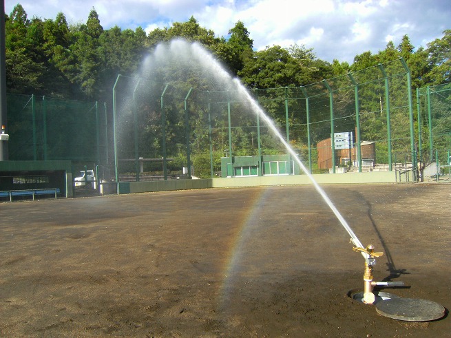 小鹿野町総合運動公園野球場着脱式スプリンクラー